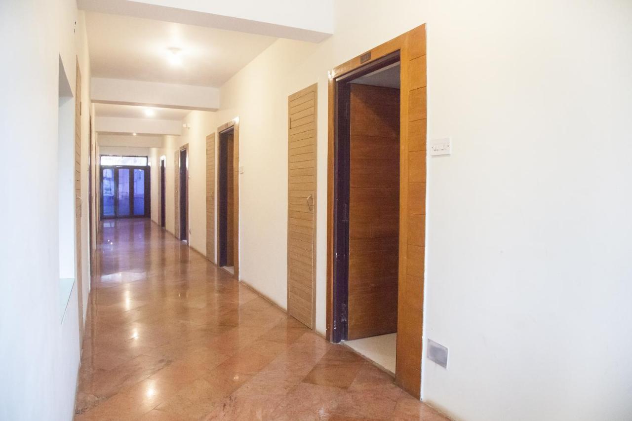 Oyo 12357 Hotel Nilgiris Inn Ooty Exterior photo